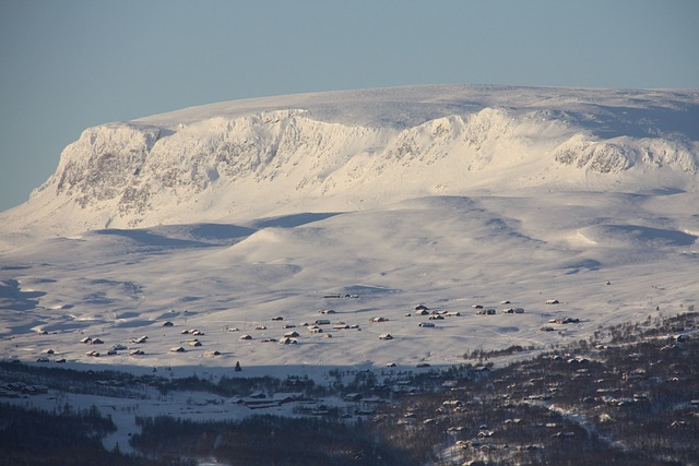 Free Mountain Snow photo and picture