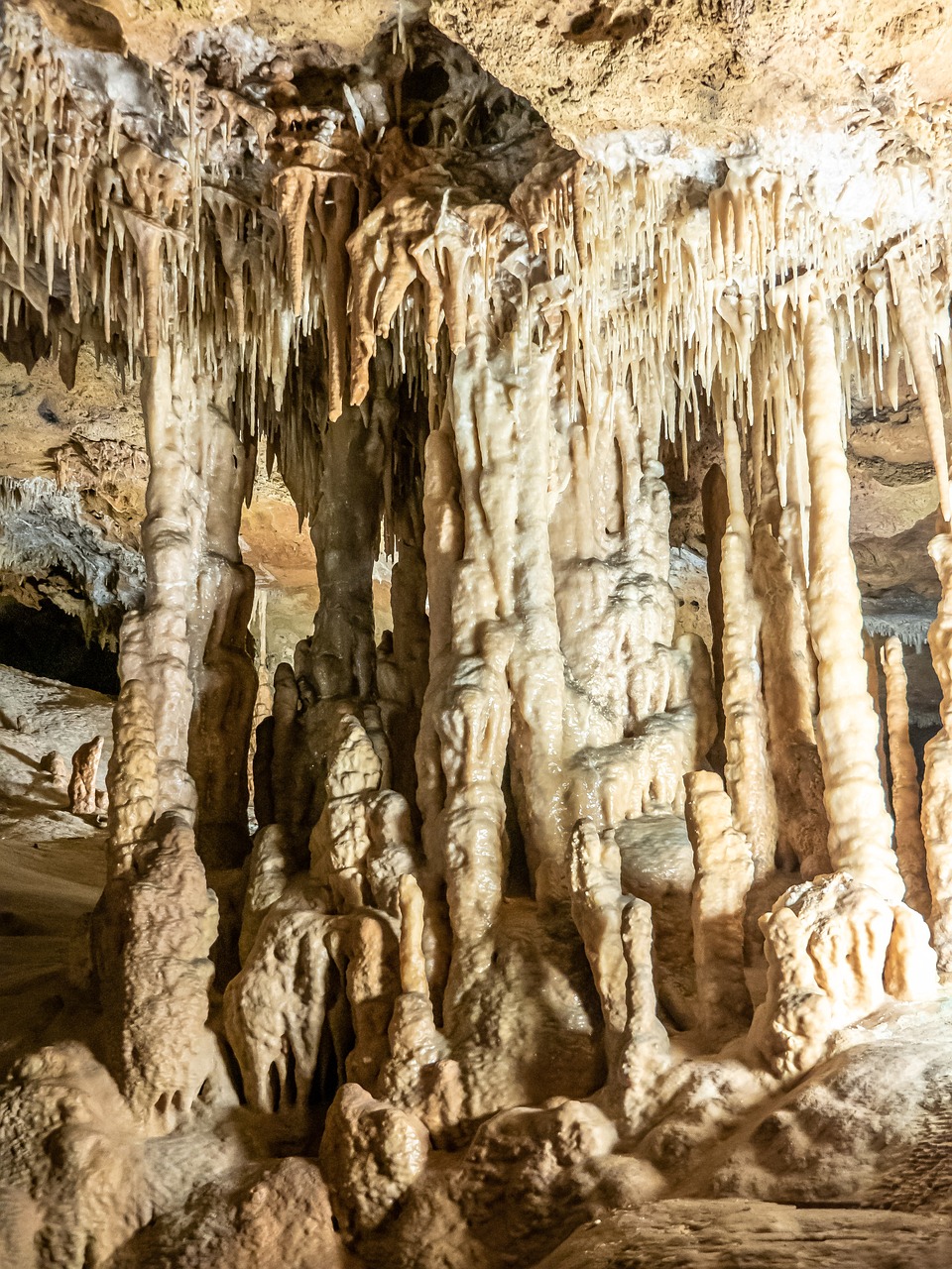 grotte-des-merveilles-les-grottes-photo-gratuite-sur-pixabay-pixabay
