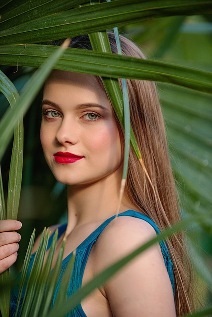 Jovem Mulher, Verdes, Primavera