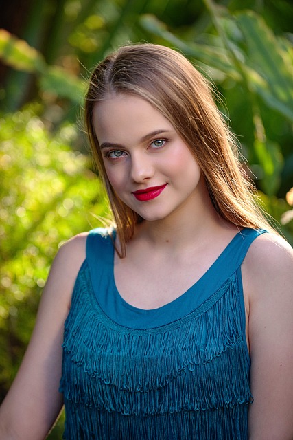 Jovem Mulher, Verdes, Primavera