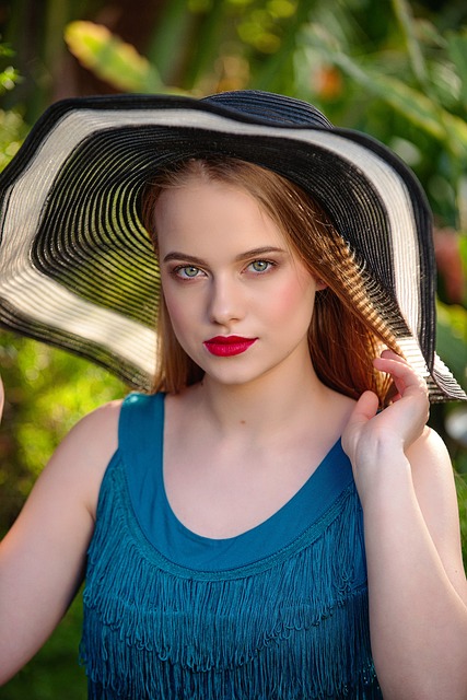 Jovem Mulher, Verdes, Primavera
