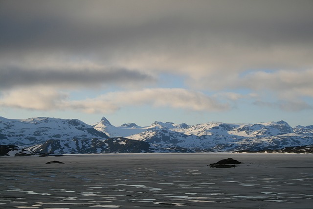 Free Winter Mountains photo and picture