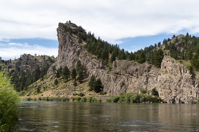 Free Cliff River photo and picture