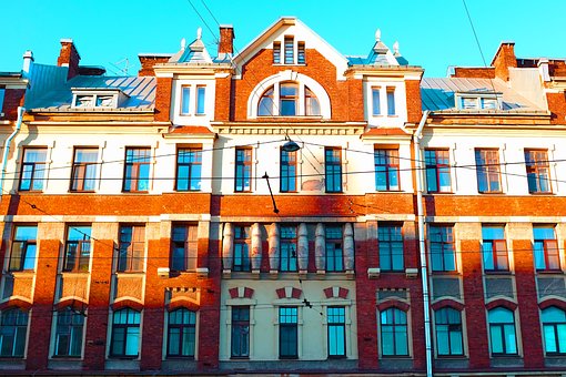 Free Building House photo and picture