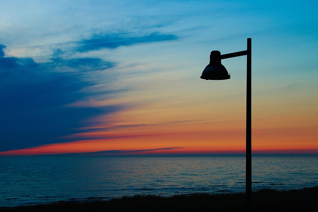 Free Lamp Sea photo and picture