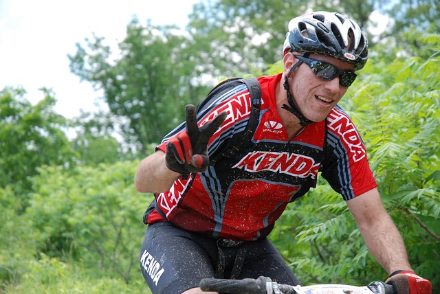 Free Cycling Bicycle photo and picture