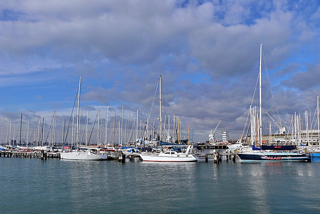 Free Boats Sailboats photo and picture