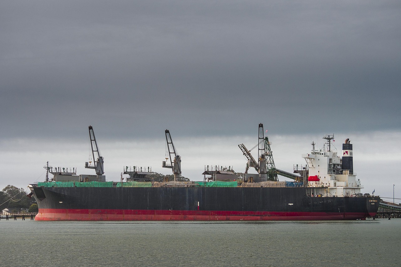Cargo Ship - free online jigsaw puzzle photo
