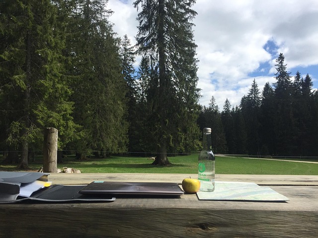 Free Home Office Outdoors photo and picture