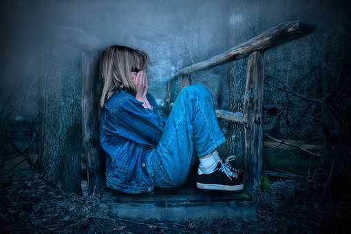 Free Girl Crying photo and picture