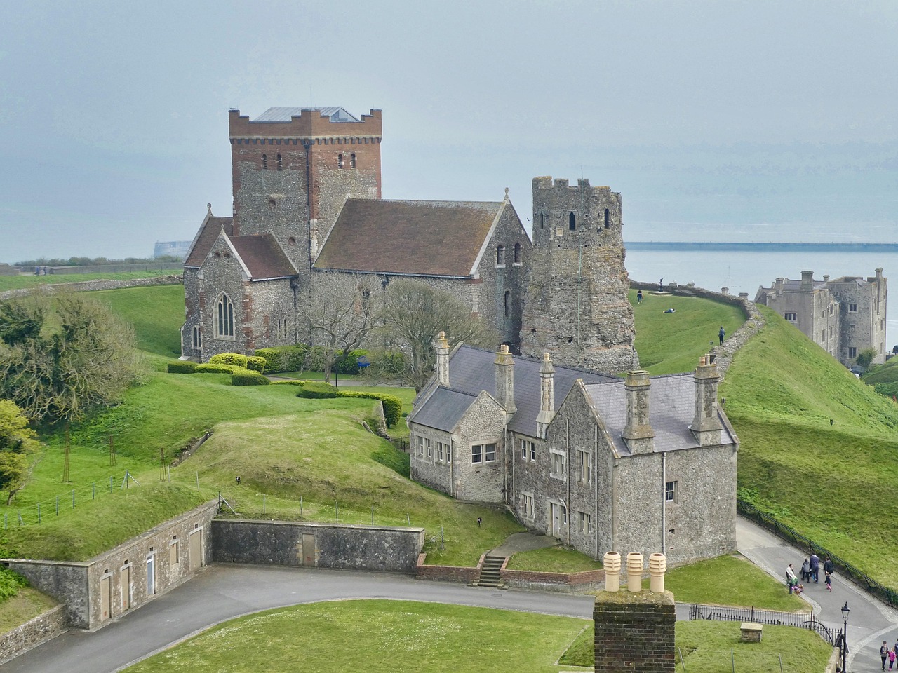 Estate - free online jigsaw puzzle photo