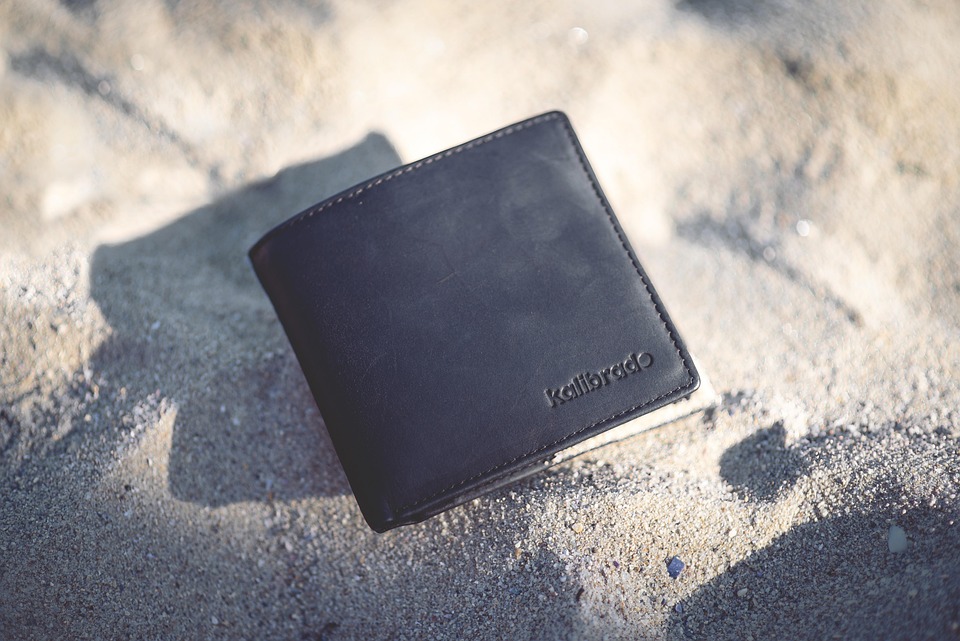 Men's wallet - one of the most important accessory