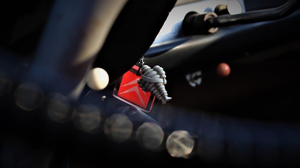 old-car-4978583__340.jpg