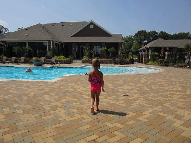Free Swimming Pool photo and picture