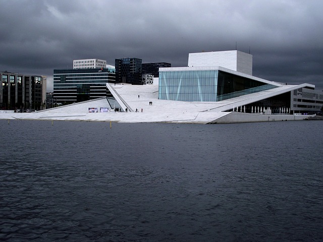 Ópera, Oslo, Noruega, Arquitectura