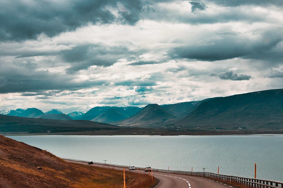 iceland-4992517_960_720.jpg