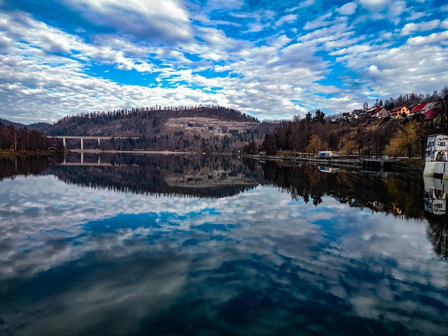 Free Fuzine Lake photo and picture