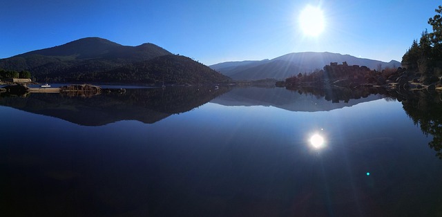 Free Swamp Of Burguillo Lake photo and picture