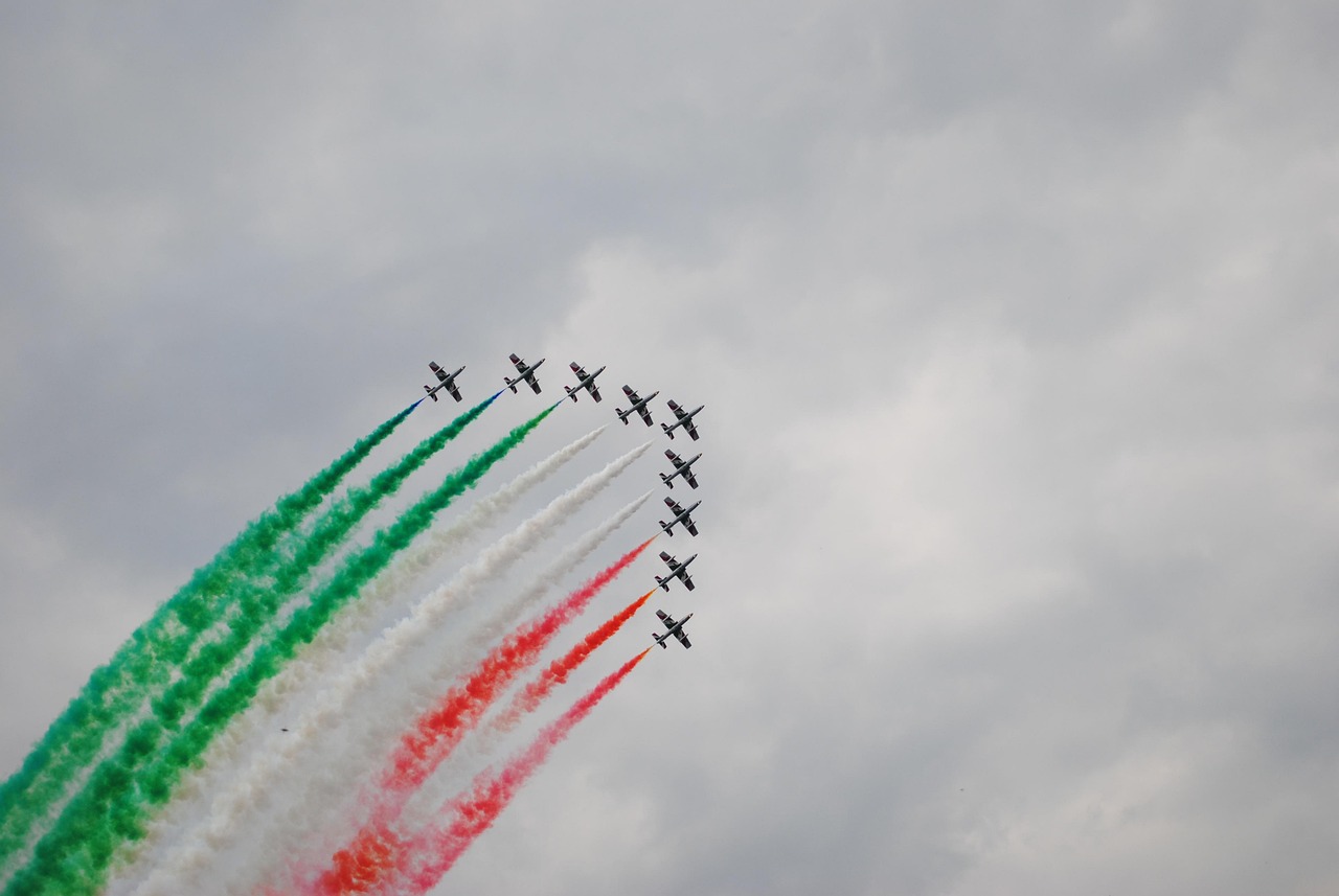Aircraft Tricolor Arrows Sky - Free photo on Pixabay - Pixabay