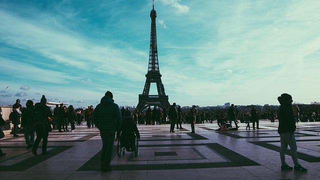 Free Eiffel Tower Paris photo and picture
