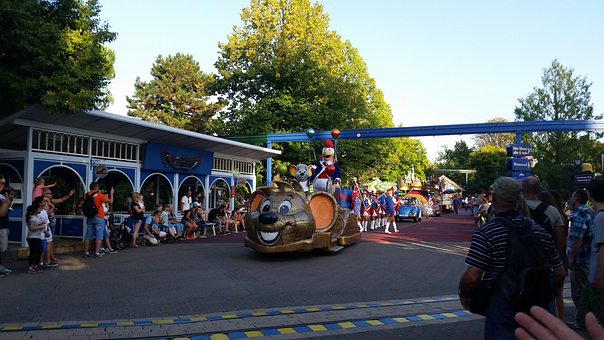 Europapark, Parade, Sommer, Cheerleader