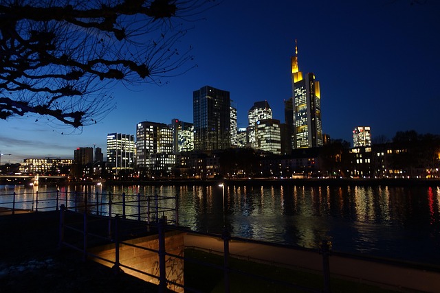 Free Frankfurt City photo and picture