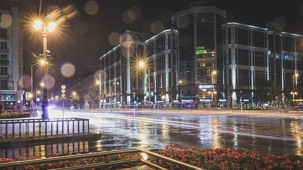 Budapest, ‘S Nachts, Stad, Regen, Storm