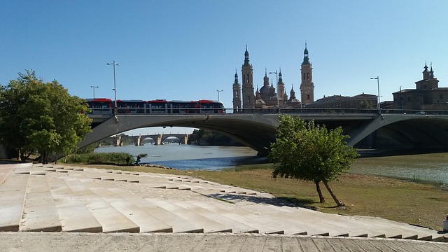 Free Saragossa Ebro photo and picture