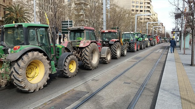 Free Tractorada Manifestation photo and picture