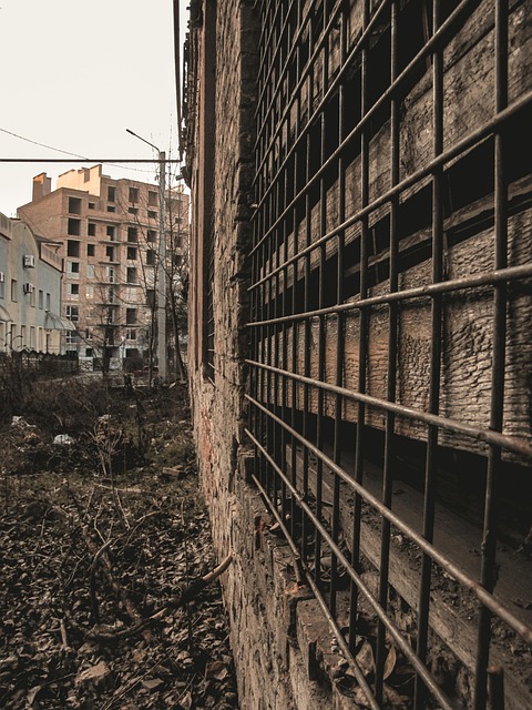 Free Building Gate photo and picture