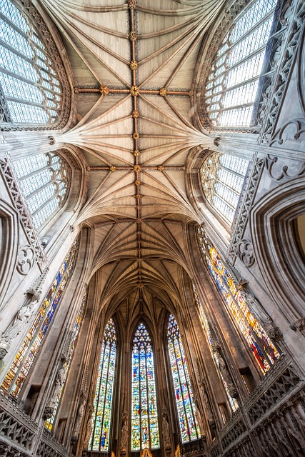 Free Lichfield Cathedral photo and picture