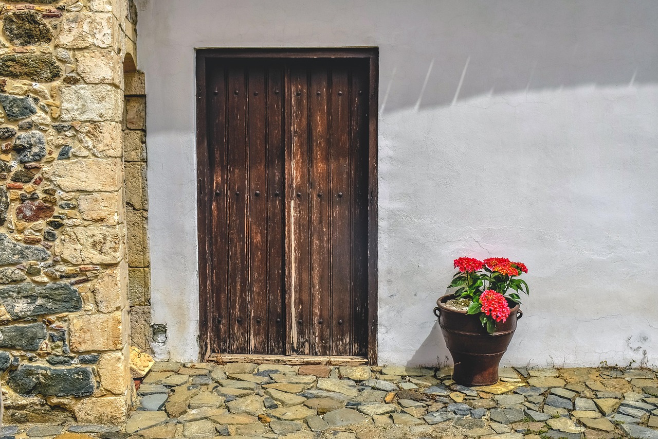 Old House - free online jigsaw puzzle photo