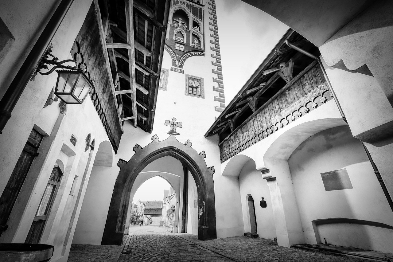 Bayertor - free online jigsaw puzzle photo