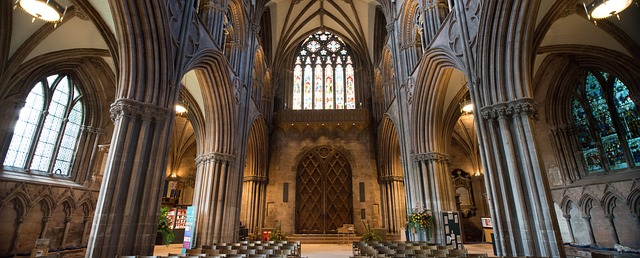 Free Lichfield Cathedral photo and picture
