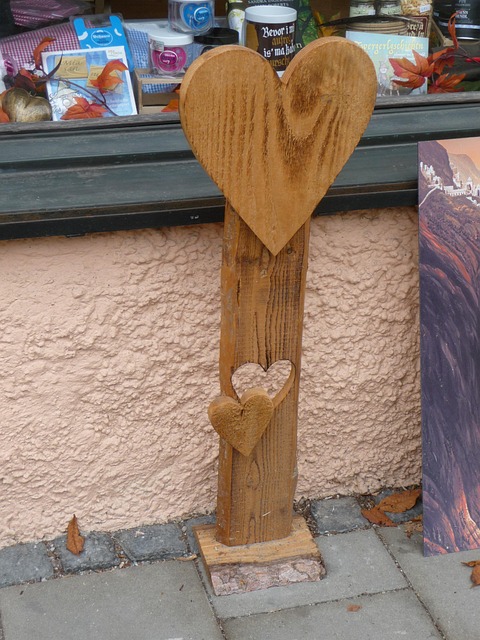 Free Heart Wood photo and picture