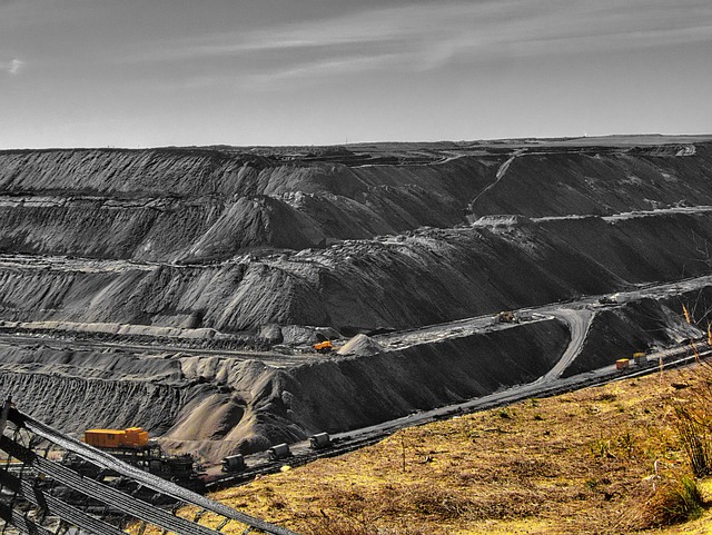 Free Open Pit Mining Jänschwalde photo and picture