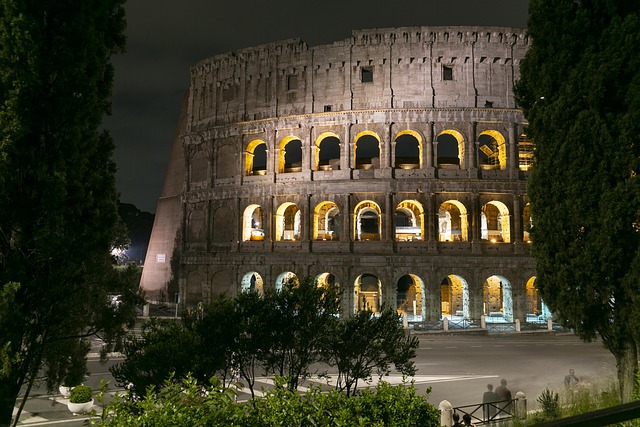 Free Italy Colloseum photo and picture