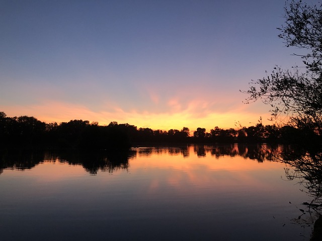 Free Lake Romance photo and picture