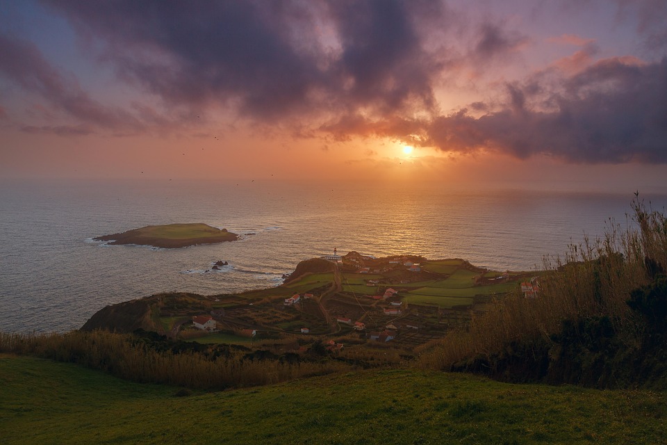 Savor the Best of São Miguel: Culinary and Travel Tips You Can’t Miss