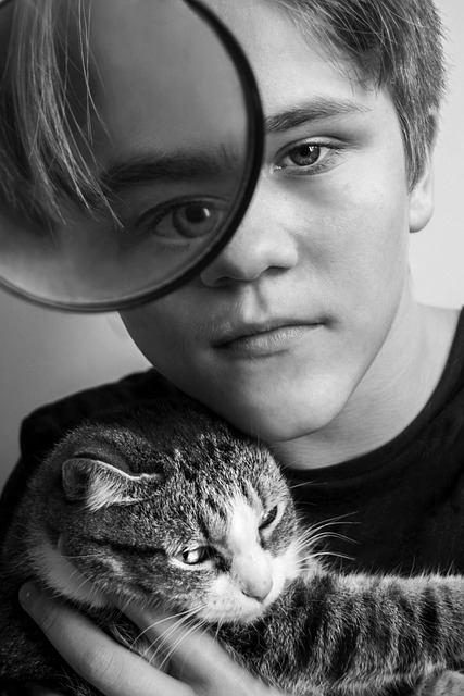 Junge, Katze, Lupe, Spiel, Unterhaltung