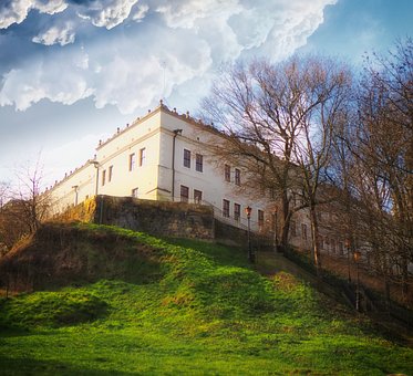Burg, Szczecin, Die Architektur, Hübsch