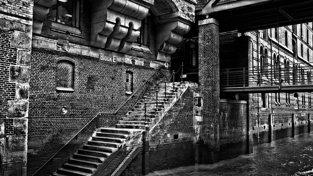 Free Hamburg Port photo and picture