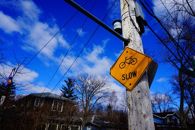Free Street Slow photo and picture