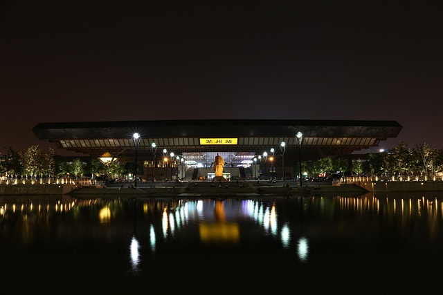 Suzhou, Togstation, Refleksion, Nat