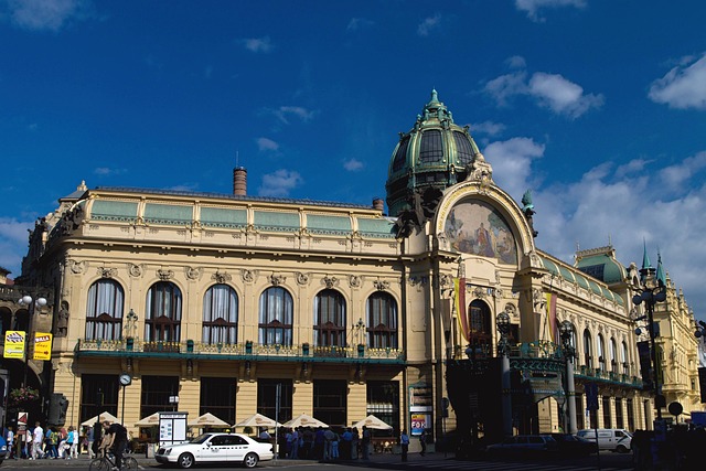 Free Municipal House Monuments photo and picture