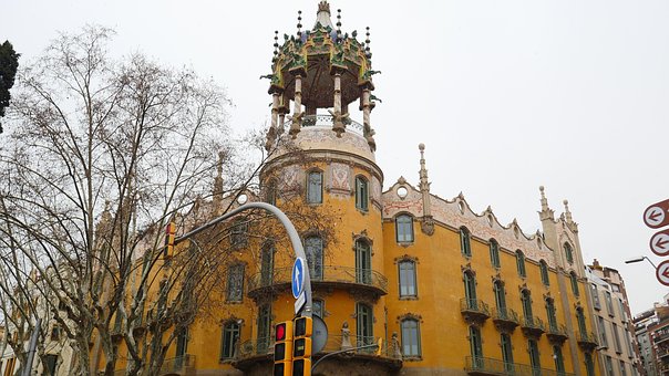 Free Barcelona Building photo and picture
