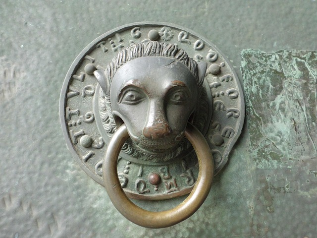 Free Door Knocker Door Opener photo and picture