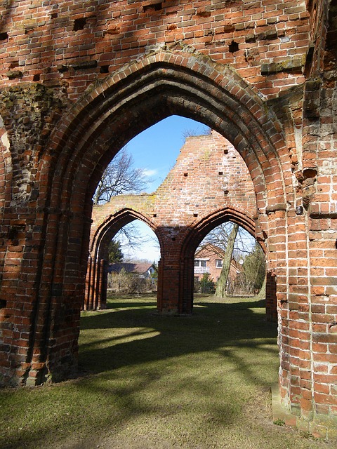 Free Ruin Church photo and picture