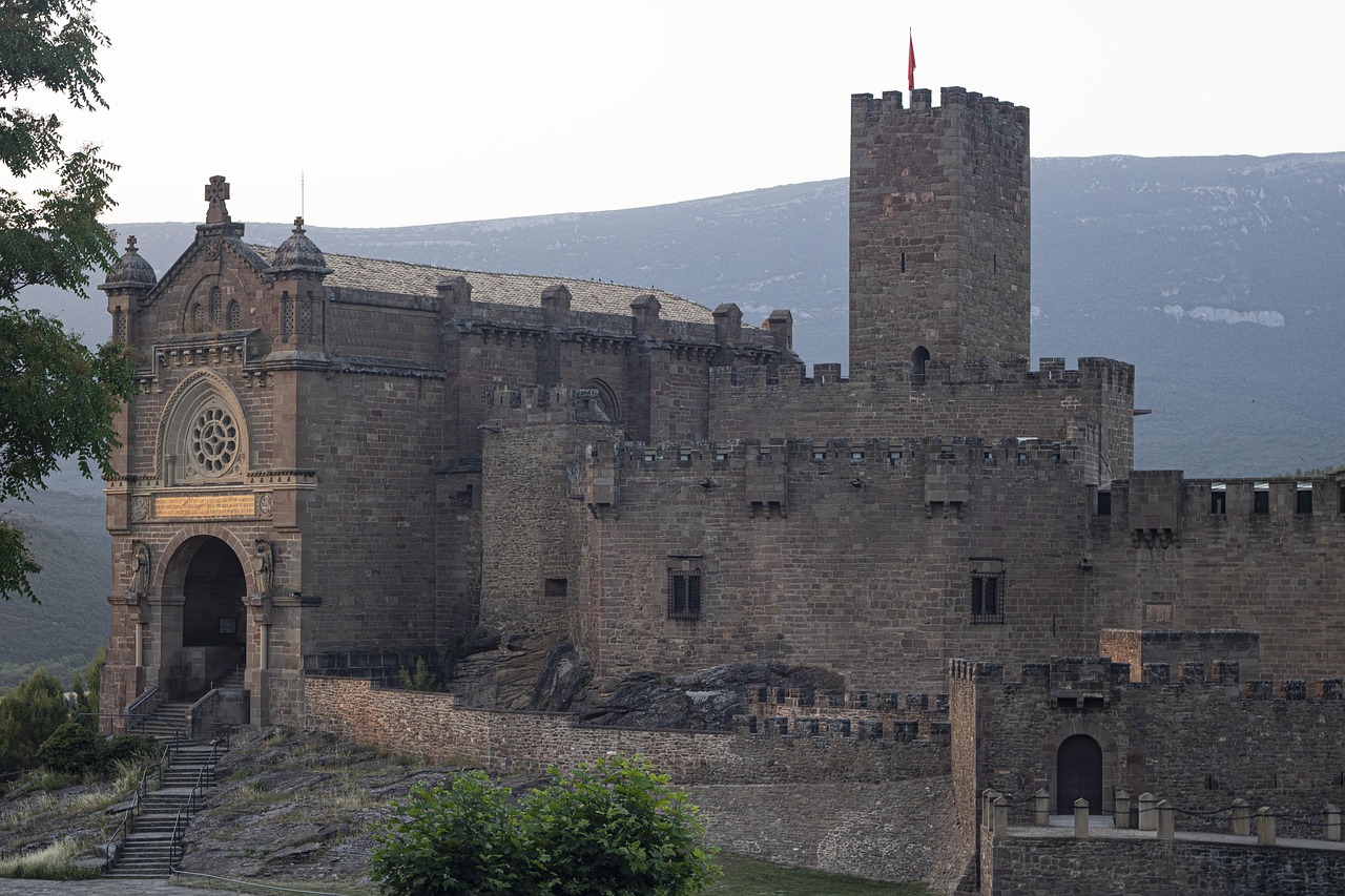 Castle Of Javier - free online jigsaw puzzle photo
