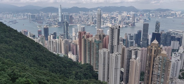 Free Victoria Peak Hong Kong photo and picture